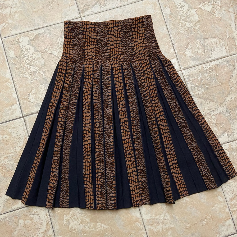 Apparalel Croc Infinity Skirt